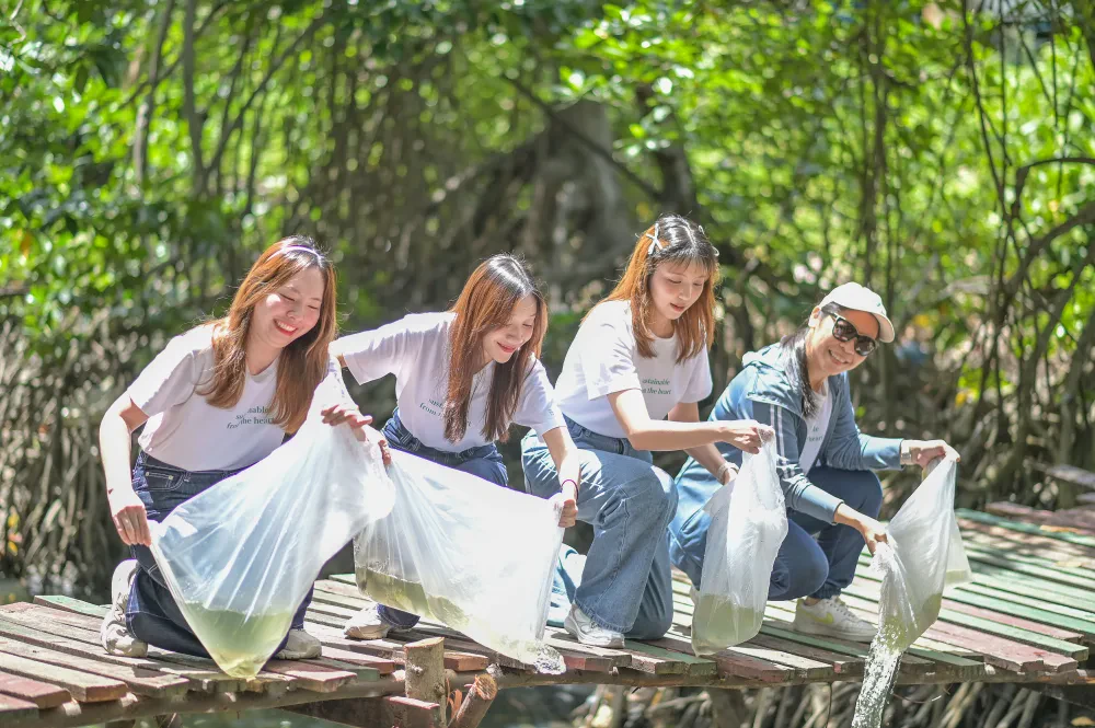 กิจกรรมฟื้นฟูทรัพยากรสัตว์น้ำและระบบนิเวศทางทะเล